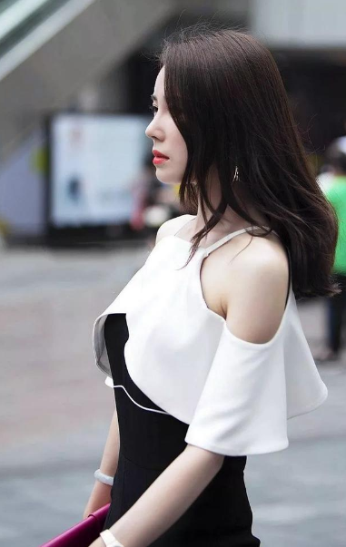 隔壁的女孩儿
