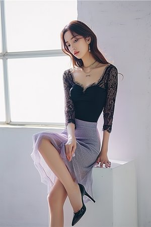 丝袜美女裸照