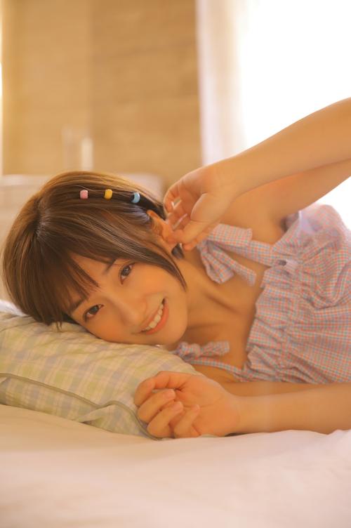 天天摸夜夜添狠狠添婷婷