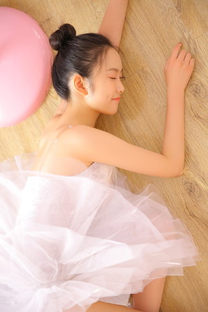 璩美凤47分钟在线未删减版