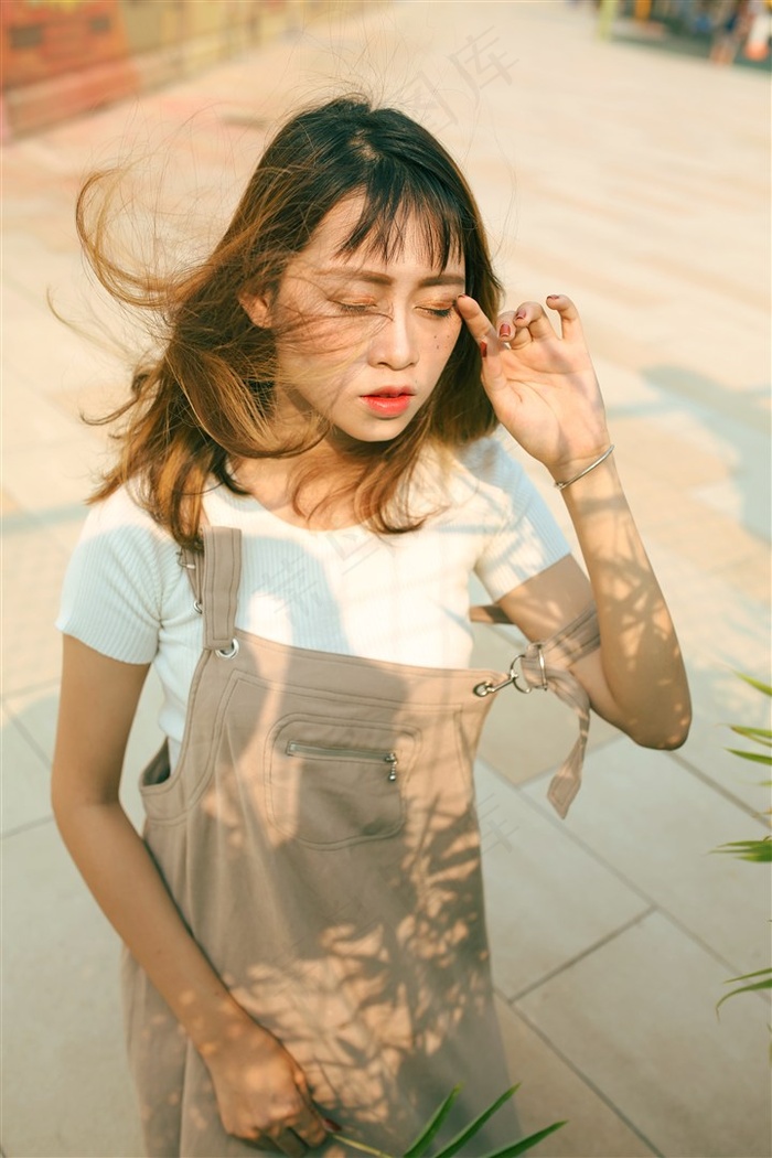 朋友的弟弟