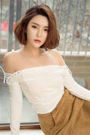 福尔摩斯与中国女侠