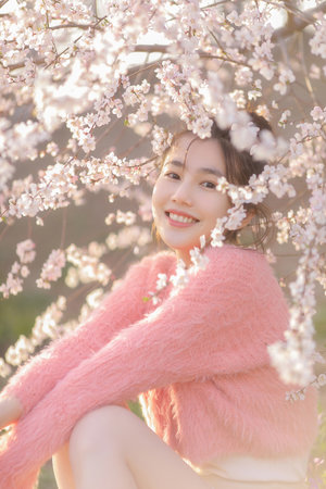 美女下面揉出水免费视频