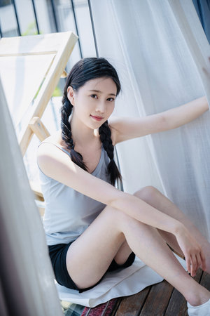 女大学生的沙龙室韩国电影