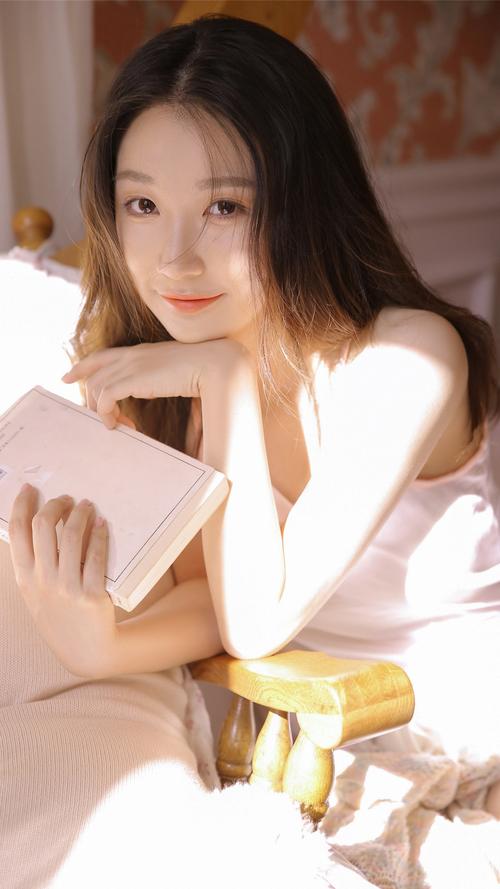 气质少妇与老板在酒店愉情