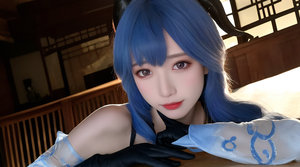 女神级魔鬼身材大长腿模特