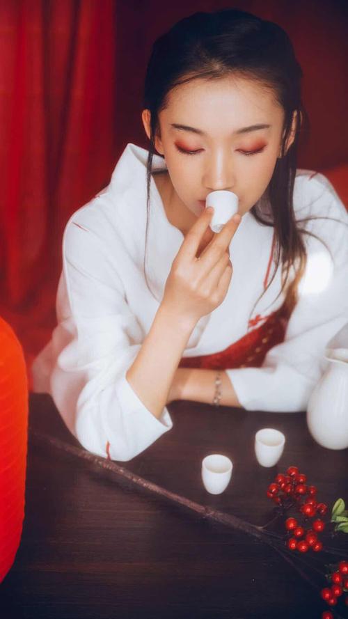 寂寞交友富婆聊天室第9集