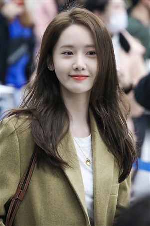 动漫女生光溜溜身子