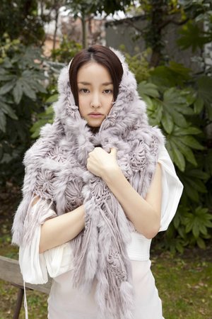 女仆扒开让客人玩中国