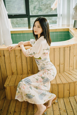 被四个人强伦姧人妻完整版