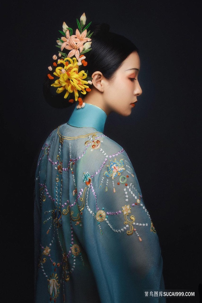 韩国美女丰满白屁股图片